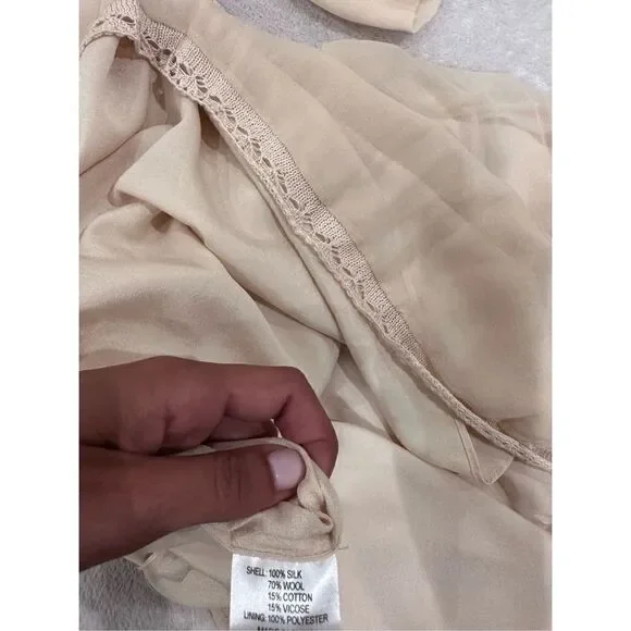 Women’s cream long sleeve dress size M - Picture 11 of 11